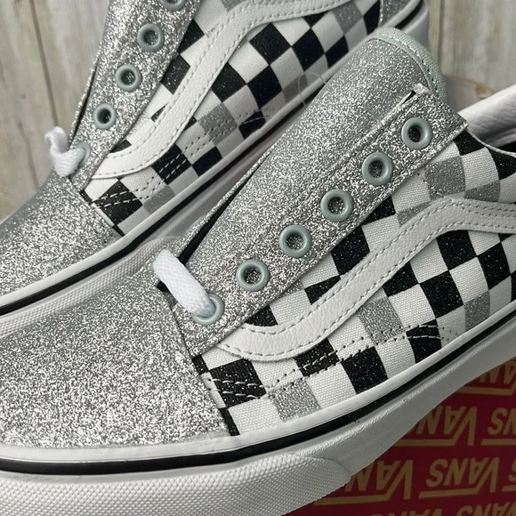 Vans Old Skool Glitter Sneaker - Picture 2 of 5